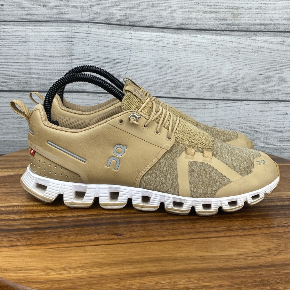 On Running Beige Athletic Shoes - Picture 4 of 14